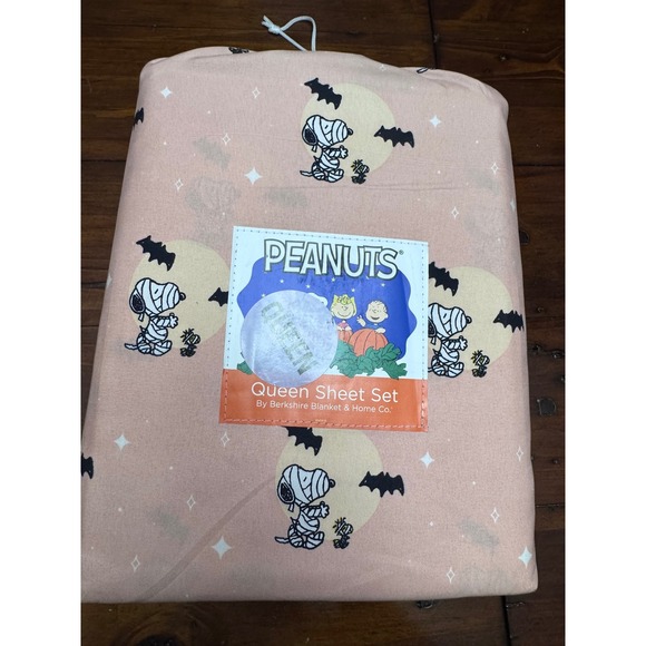 Berkshire Blanket & Home Co. Other - Peanuts Snoopy Mummy Halloween Queen Sheet Set Pink Berkshire Blanket 4pc New